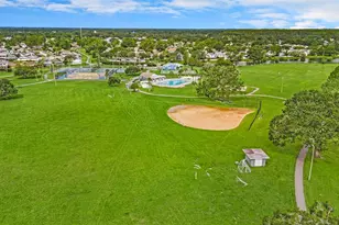 4805 Grove Point Dr, Tampa, FL 33624 - Photo 33