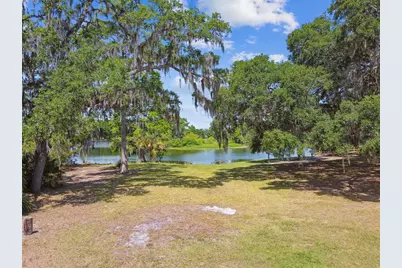 517 Broxburn Avenue, Temple Terrace, FL 33617 - Photo 27