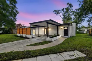 517 Broxburn Ave, Temple Terrace, FL 33617 - Photo 1