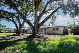 8849 109th Ln, Seminole, FL 33772 - Photo 3