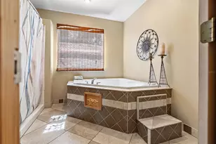 3464 79th Wy N, Saint Petersburg, FL 33710 - Photo 25