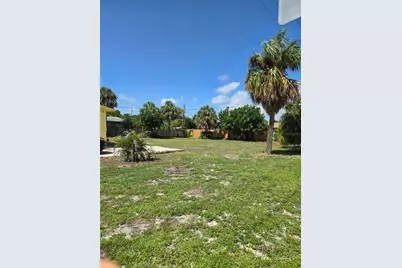 239 NE 18th Avenue, Pompano Beach, FL 33060 - Photo 3