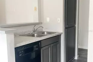 8625 Fancy Finch Dr, Tampa, FL 33614 - Photo 11