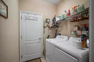 29405 Cochiti Lake Drive, San Antonio, FL 33576 - Photo 21