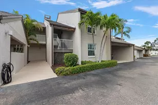 4633 Duhme Rd, Saint Petersburg, FL 33708 - Photo 1