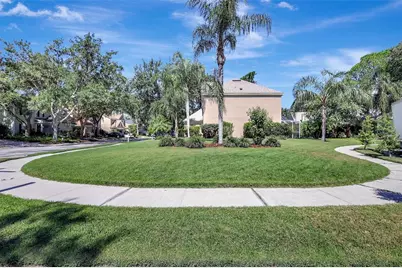 9422 Oak Meadow Court, Tampa, FL 33647 - Photo 3