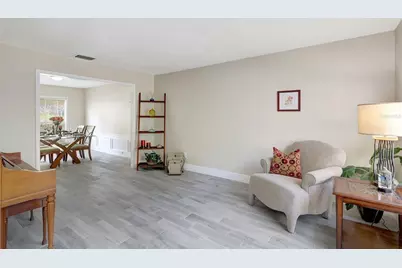 9422 Oak Meadow Court, Tampa, FL 33647 - Photo 5