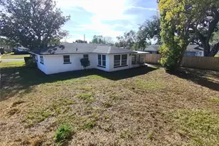 7521 Bougenville Dr, Port Richey, FL 34668 - Photo 9