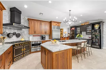 5914 Skimmer Point Boulevard S, Gulfport, FL 33707 - Photo 9