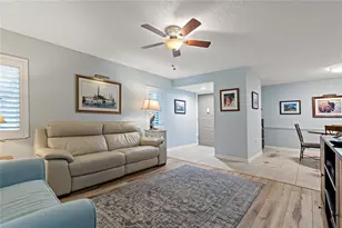 300 S Florida Ave, Tarpon Springs, FL 34689 - Photo 11