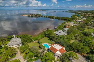 300 S Florida Ave, Tarpon Springs, FL 34689 - Photo 3