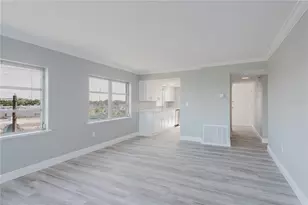 8950 Park Blvd, Seminole, FL 33777 - Photo 9