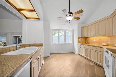 10479 Longwood Drive, Seminole, FL 33777 - Photo 11
