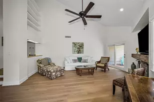 10479 Longwood Dr, Seminole, FL 33777 - Photo 9