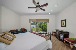 10479 Longwood Dr, Seminole, FL 33777 - Photo 21