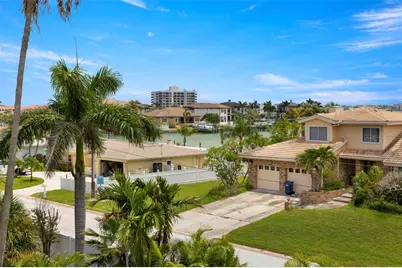 3141 Hibiscus Drive W, Belleair Beach, FL 33786 - Photo 37