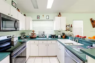 775 Wildflower Dr, Palm Harbor, FL 34683 - Photo 23