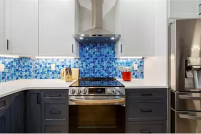 818 Eunice Drive, Tarpon Springs, FL 34689 - Photo 13