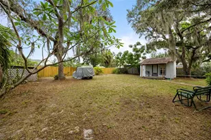 818 Eunice Dr, Tarpon Springs, FL 34689 - Photo 33