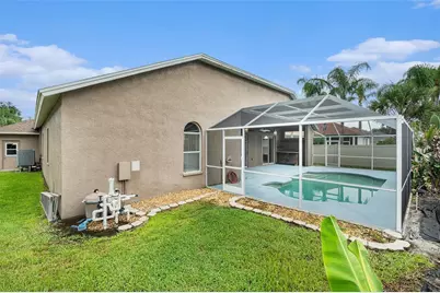 10019 Oxford Chapel Drive, Tampa, FL 33647 - Photo 23