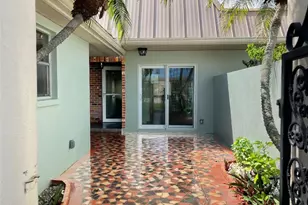 628 Boca Ciega Point Blvd S, Saint Petersburg, FL 33708 - Photo 3