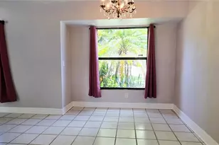 1031 Averly St, Fort Myers, FL 33919 - Photo 5