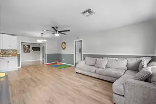 9339 Miracle Dr, Spring Hill, FL 34608 - Photo 3