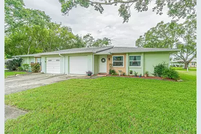 1130 Orange Tree Circle W #C, Palm Harbor, FL 34684 - Photo 3