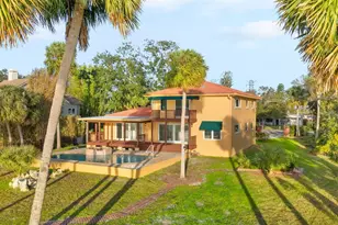 316 Shore Dr E, Oldsmar, FL 34677 - Photo 5