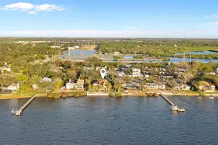 316 Shore Dr E, Oldsmar, FL 34677 - Photo 27