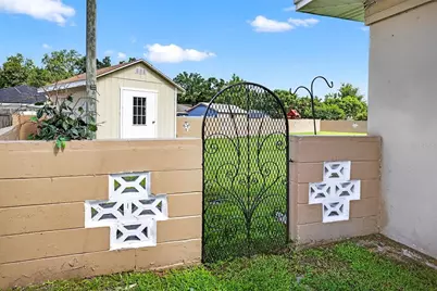 6410 Felice Avenue, Tampa, FL 33614 - Photo 21