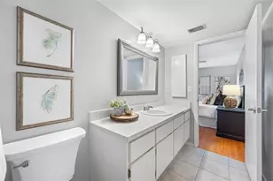 1100 E Bay Dr, Largo, FL 33770 - Photo 17