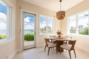 4703 Dolphin Cay Ln S, Saint Petersburg, FL 33711 - Photo 23