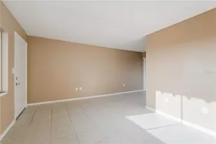 8950 Park Blvd, Seminole, FL 33777 - Photo 7