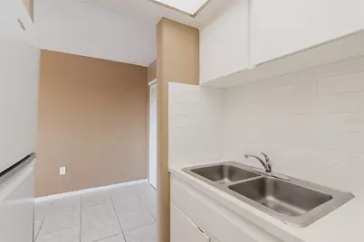 8950 Park Boulevard #508, Seminole, FL 33777 - Photo 9