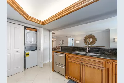 690 Island Way #1011, Clearwater Beach, FL 33767 - Photo 15