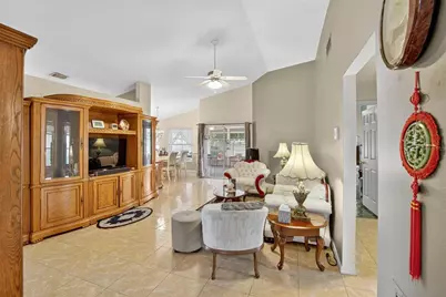 2015 Thornbush Place, Brandon, FL 33511 - Photo 9