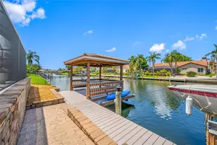 4826 Longwater Way, Tampa, FL 33615 - Photo 9