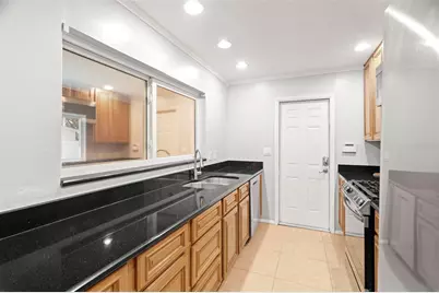 1570 83rd Avenue N, Saint Petersburg, FL 33702 - Photo 11