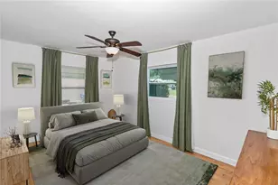1717 Oxford St N, Saint Petersburg, FL 33710 - Photo 15