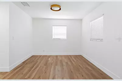 2512 Lake Ellen Circle, Tampa, FL 33618 - Photo 19