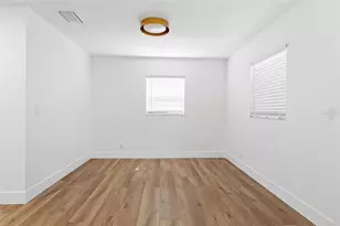 2512 Lake Ellen Cir, Tampa, FL 33618 - Photo 19