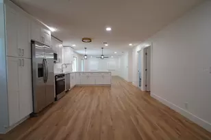 2512 Lake Ellen Cir, Tampa, FL 33618 - Photo 5