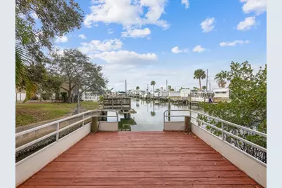 8399 42nd Avenue N, Saint Petersburg, FL 33709 - Photo 35