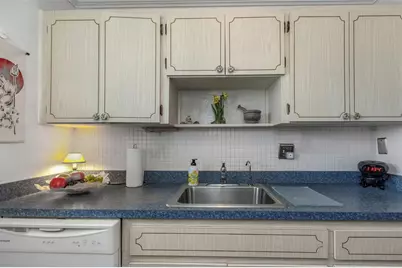 2001 Greenbriar Boulevard #17, Clearwater, FL 33763 - Photo 9