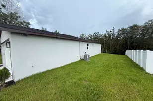 126 Canby Cir, Spring Hill, FL 34606 - Photo 7