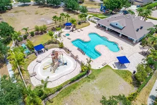 17414 New Cross Cir, Lithia, FL 33547 - Photo 15