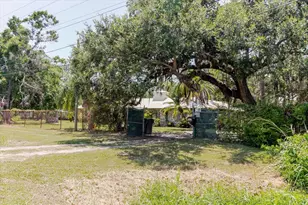 12115 S US Hwy 41, Gibsonton, FL 33534 - Photo 91