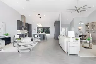 8400 35th Ave N, Saint Petersburg, FL 33710 - Photo 11