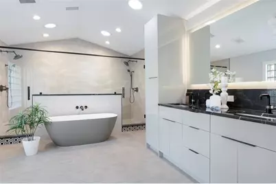 8400 35th Avenue N, Saint Petersburg, FL 33710 - Photo 33